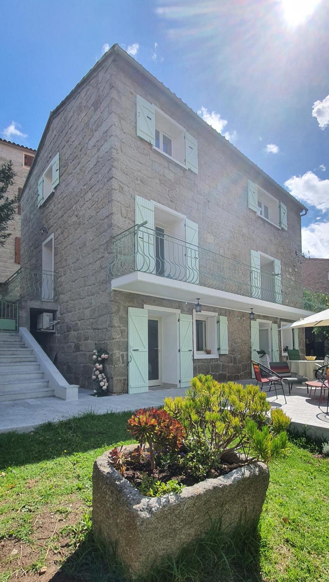 Charmant Appartement En Rez De Jardin Sartène المظهر الخارجي الصورة